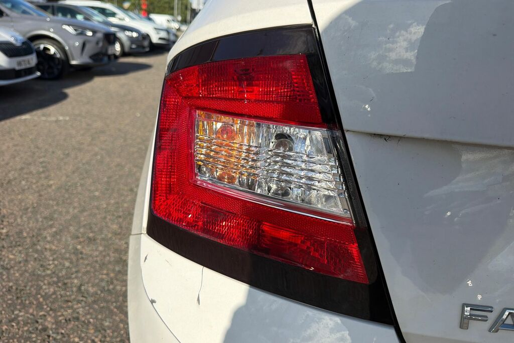Skoda Fabia Se Black #19