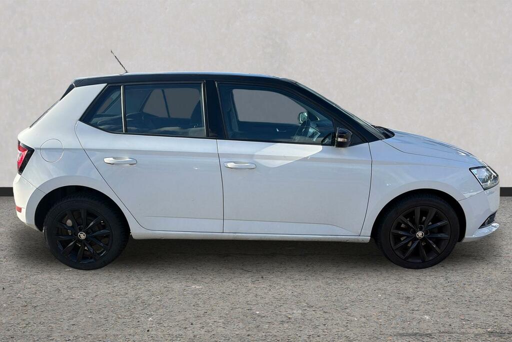 Skoda Fabia 1.0 Mpi Colour Edition White #4