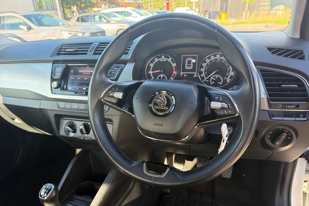Skoda Fabia Se Black #13