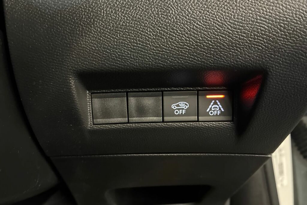 Peugeot 2008 Puretech Ss Allure Premium Grey #28