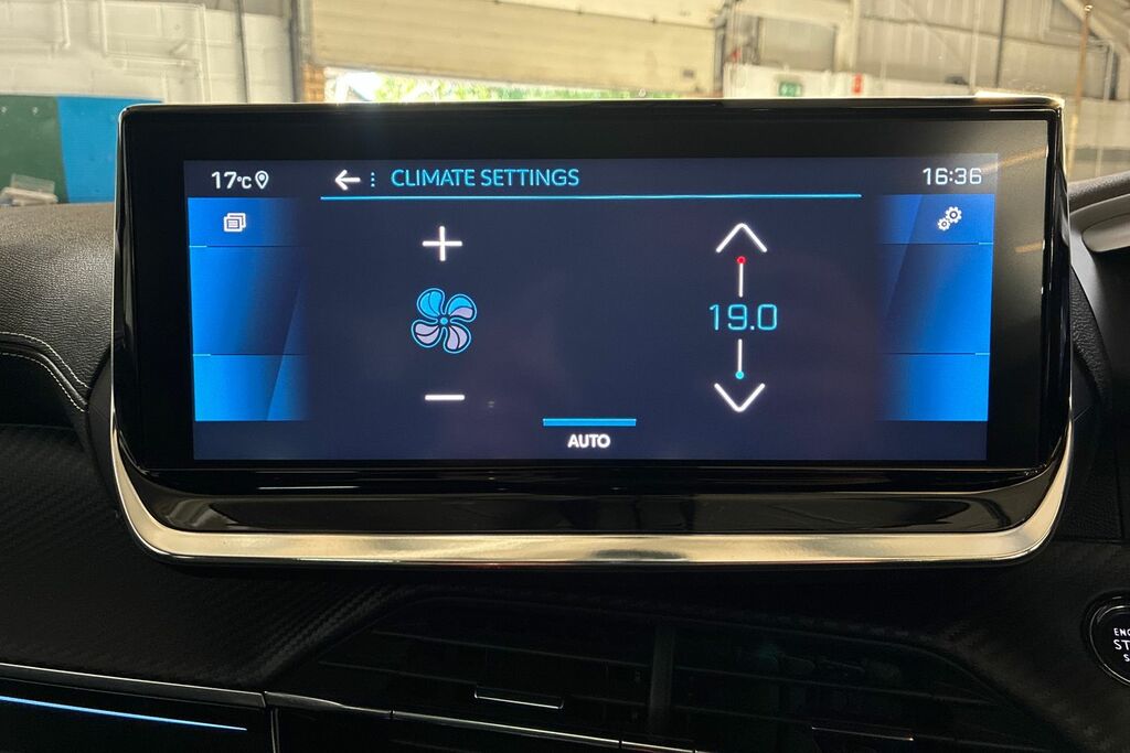 Peugeot 2008 Puretech Ss Allure Premium Grey #18