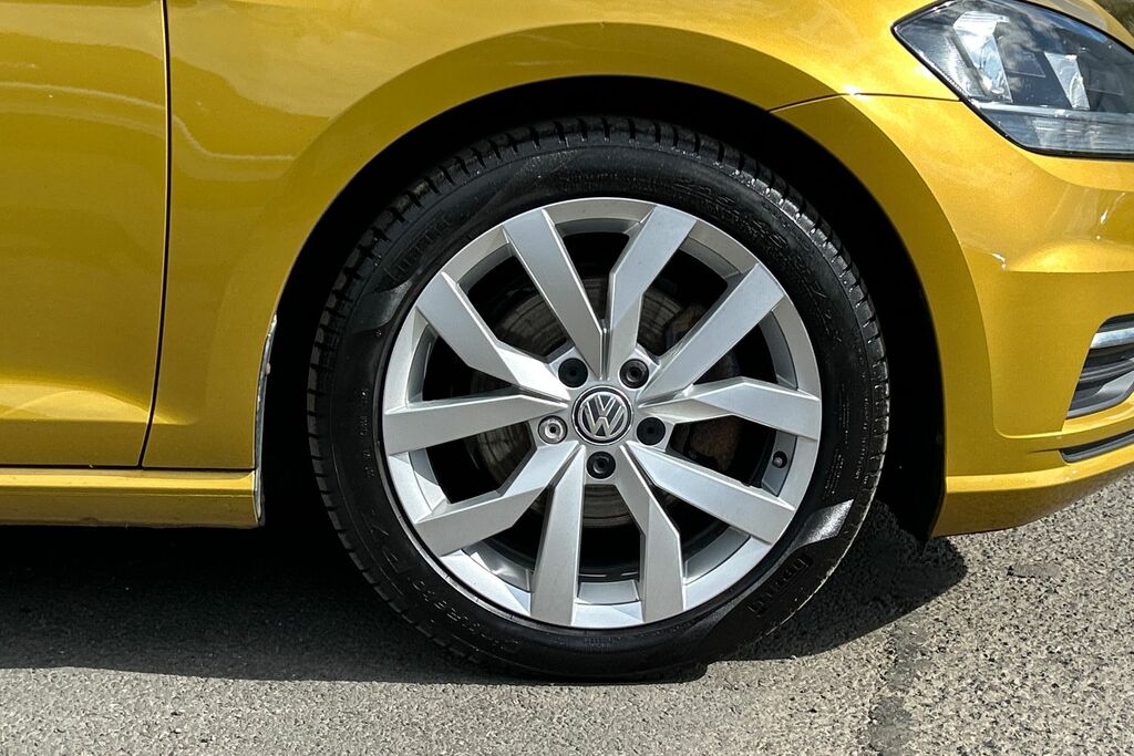 Volkswagen Golf 1.4 Tsi Se Nav Yellow #5