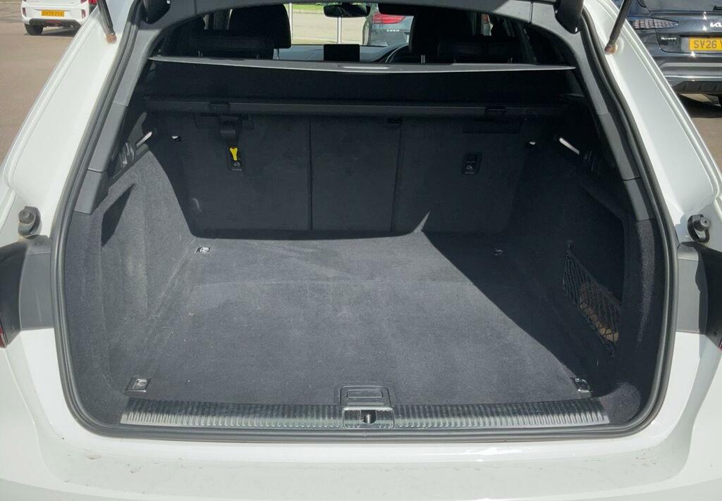 Audi A4 1.4 Tfsi Black Edition Estate Eu White #4