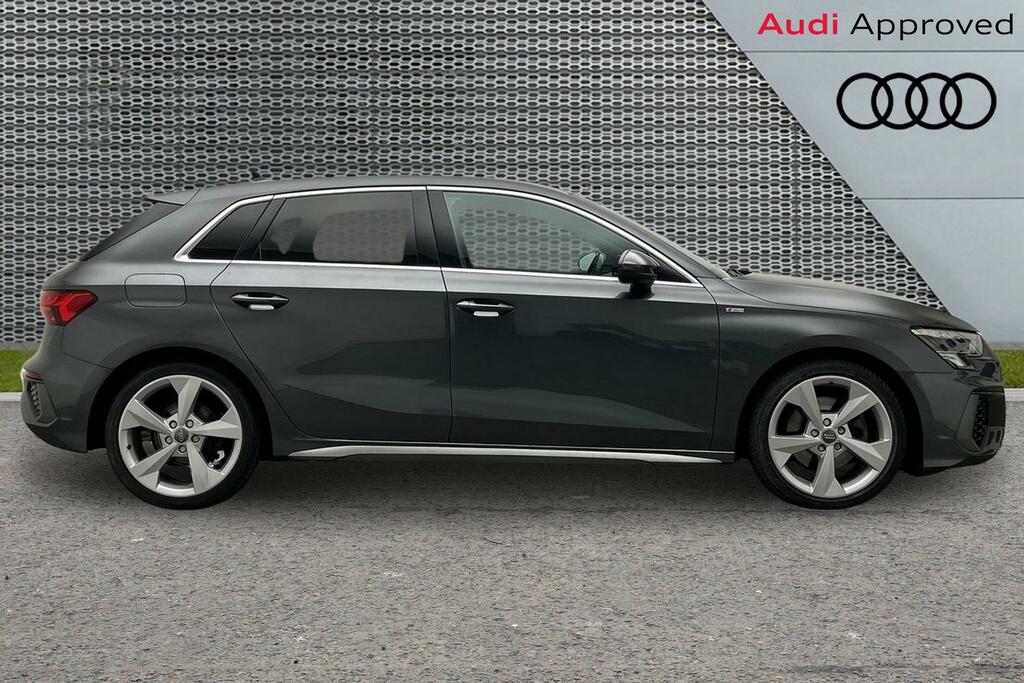 Audi A3 Hatchback 1.4 Tfsi Cod Sport Sportback Euro 6 Ss Red #4