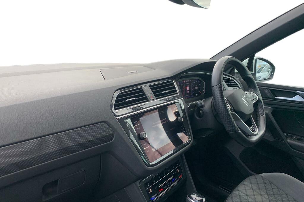 Volkswagen Tiguan 2.0 Tdi 200 4Motion R-line Dsg White #2