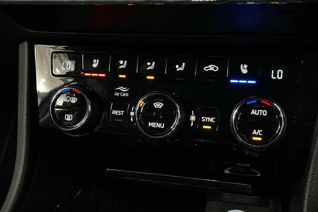 Skoda Superb Se L Black #17