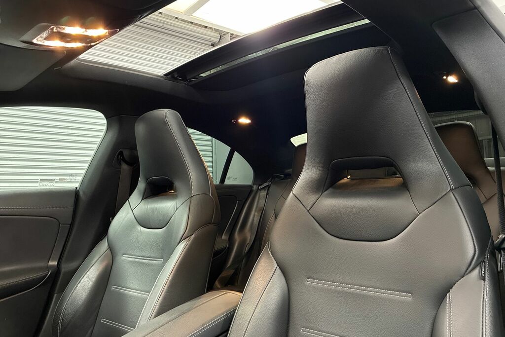 Mercedes-Benz CLA Class 200 Amg Line Executive Tip Blue #16