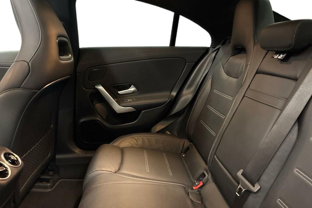 Mercedes-Benz CLA Class 200 Amg Line Executive Tip Blue #9
