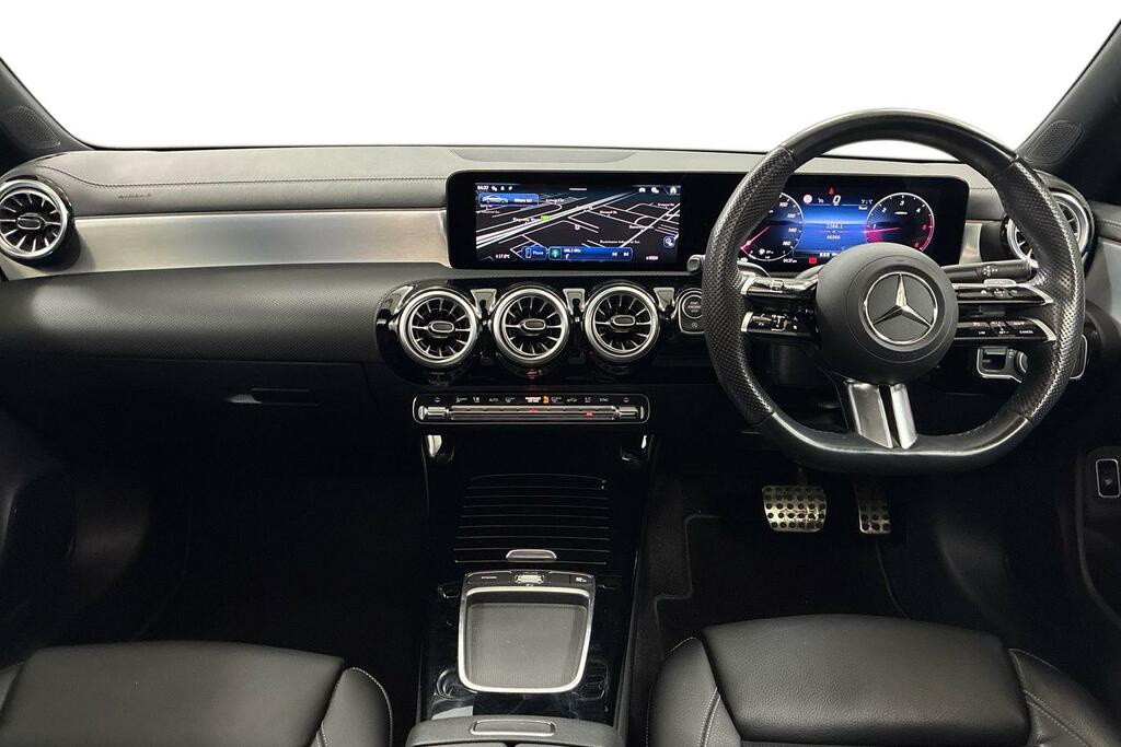 Mercedes-Benz CLA Class 200 Amg Line Executive Tip Blue #10