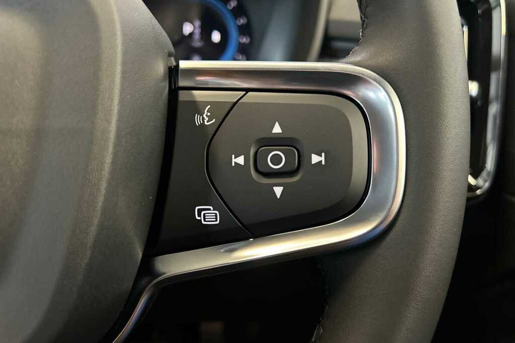 Volvo XC40 2.0 B3p Core Grey #12