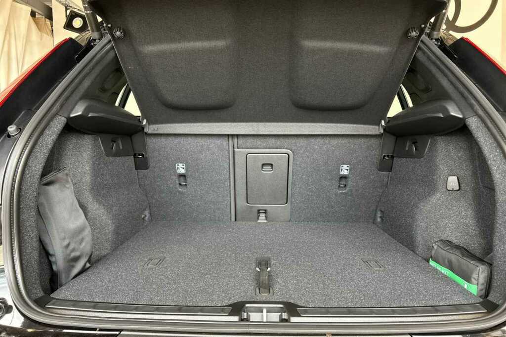 Volvo XC40 2.0 B3p Core Grey #8