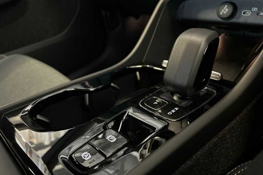 Volvo XC40 2.0 B3p Core Grey #13