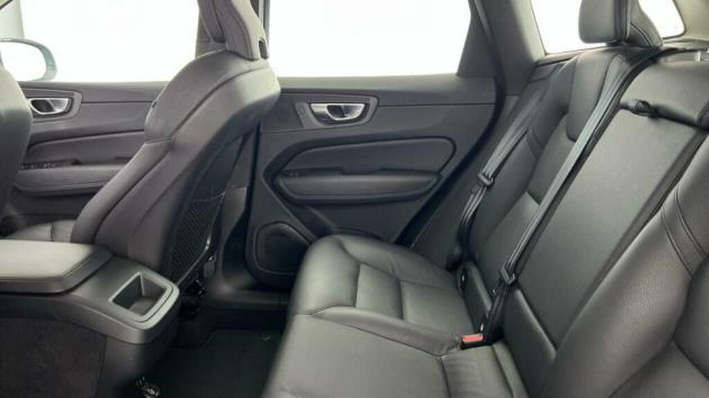 Volvo XC60 Ultimate Blue #10