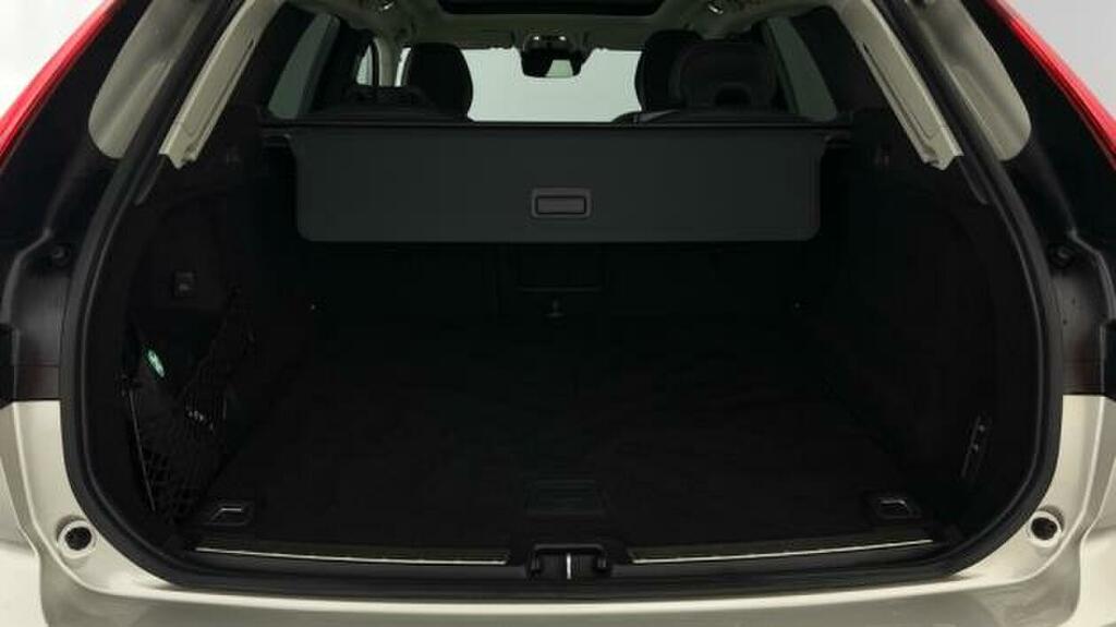 Volvo XC60 2.0 B5p 250 Inscription Pro Geartronic Gold #6