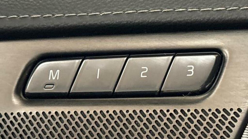 Volvo XC90 B5 Plus Awd Mhev Silver #25