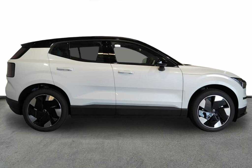 Volvo EX30 200Kw P5 Long Range Plus 69Kwh White #6