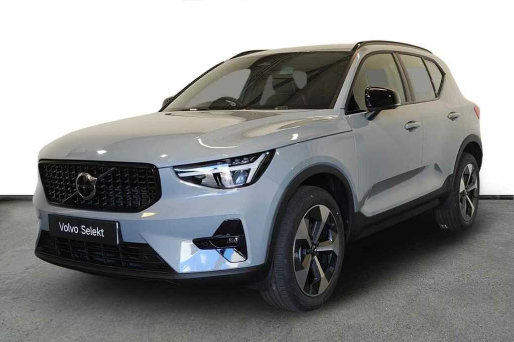 Volvo XC40 2.0 B3p Plus Dark Grey #5