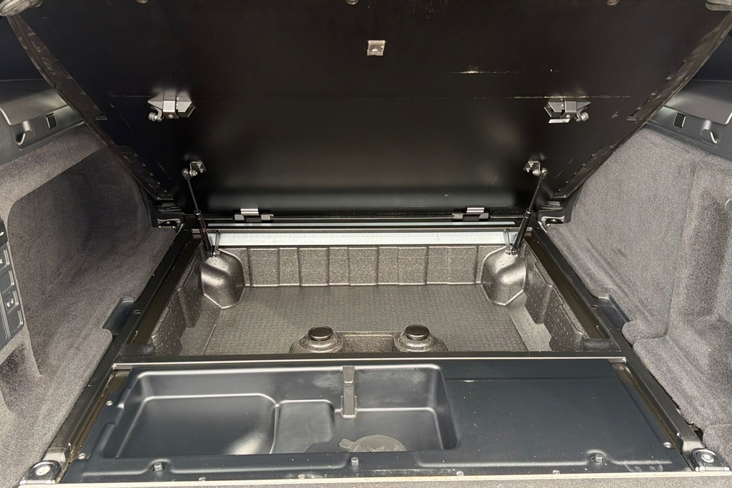 Land Rover Discovery S Brown #25