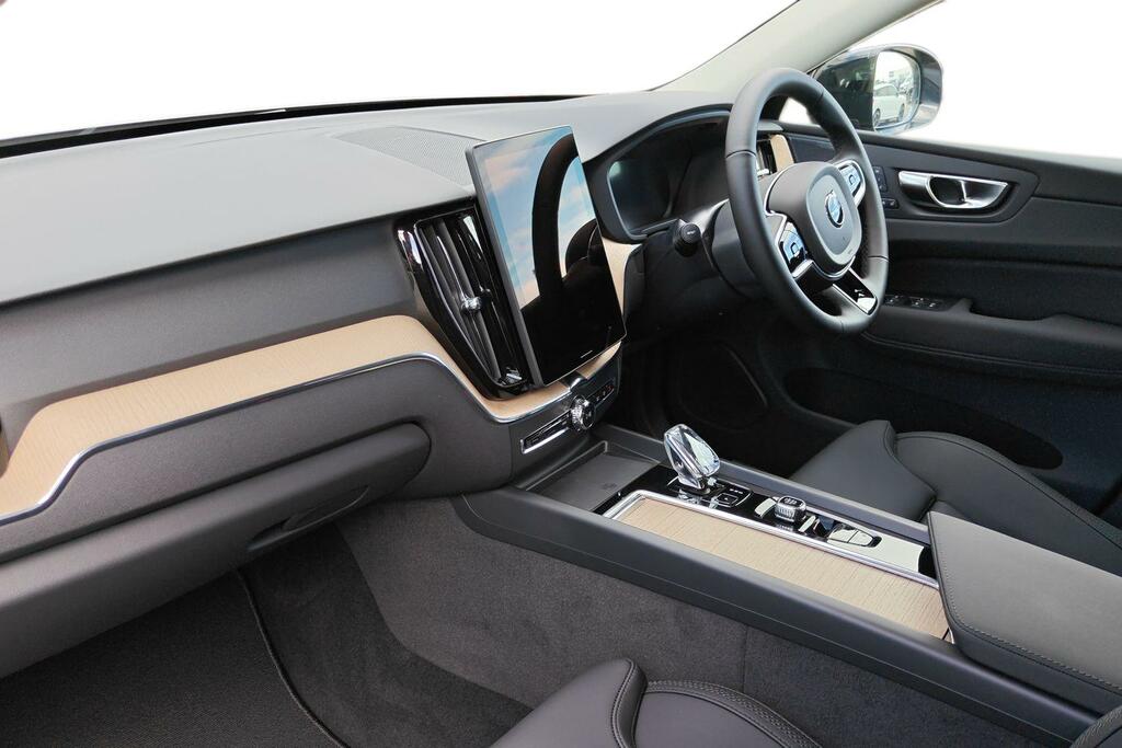 Volvo XC60 2.0 T6 335 Phev Plus Dark Awd Geartronic Silver #3