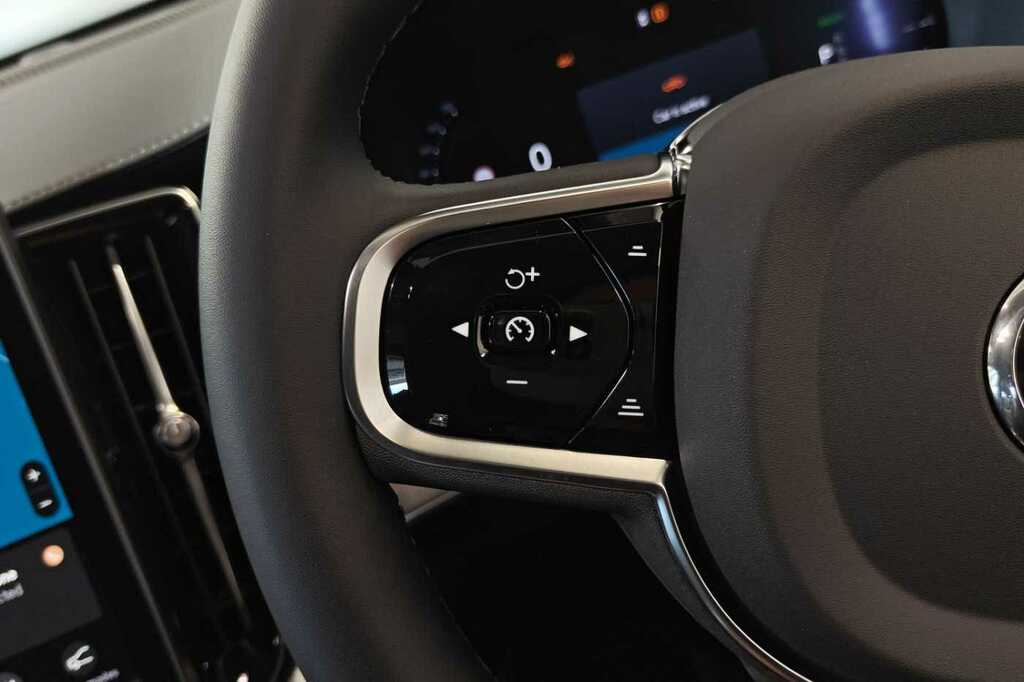 Volvo XC90 Xc90 B5 Plus Dark Grey #32