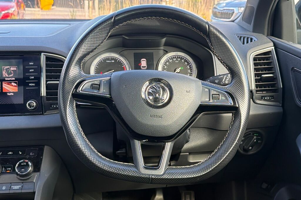 Skoda Karoq Se Technology White #13