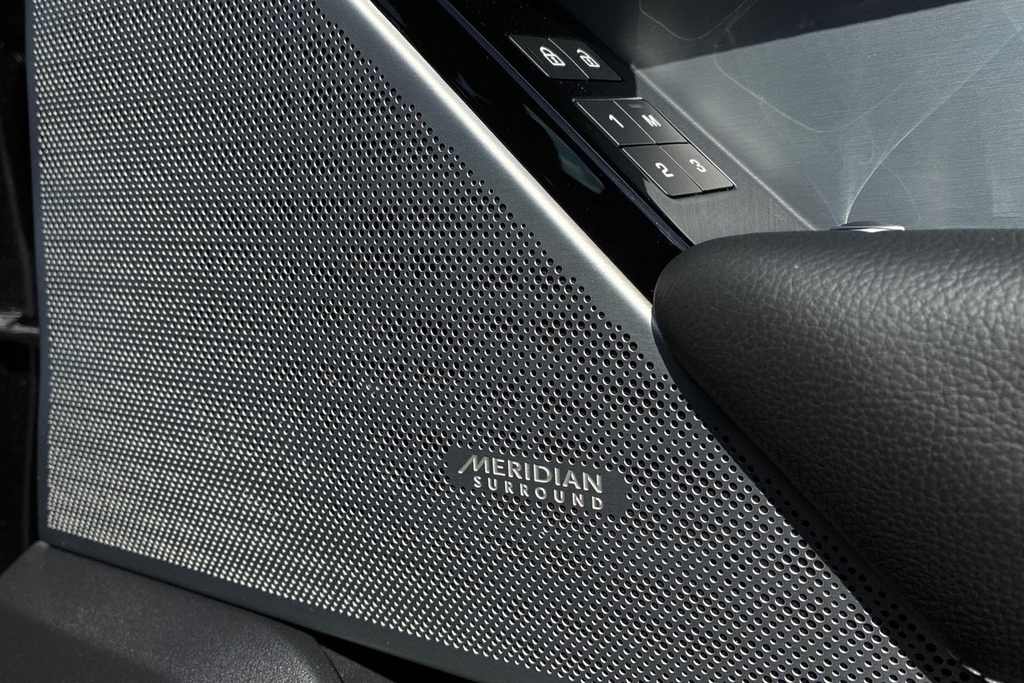 Land Rover Range Rover Velar R-dynamic S Blue #24