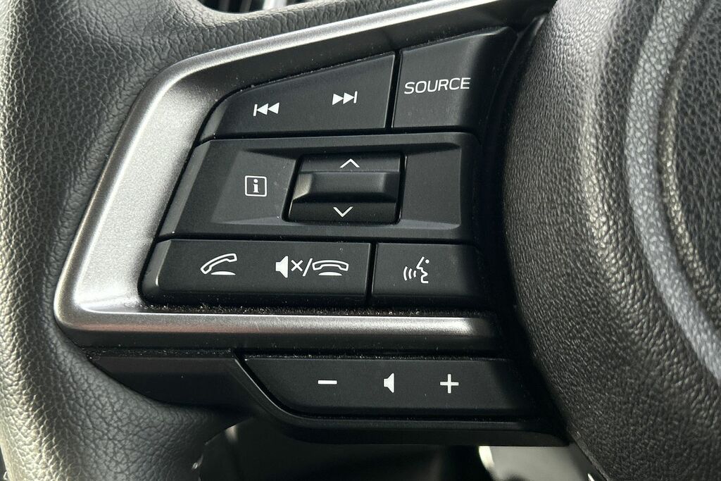 Subaru Outback Estate Black #14