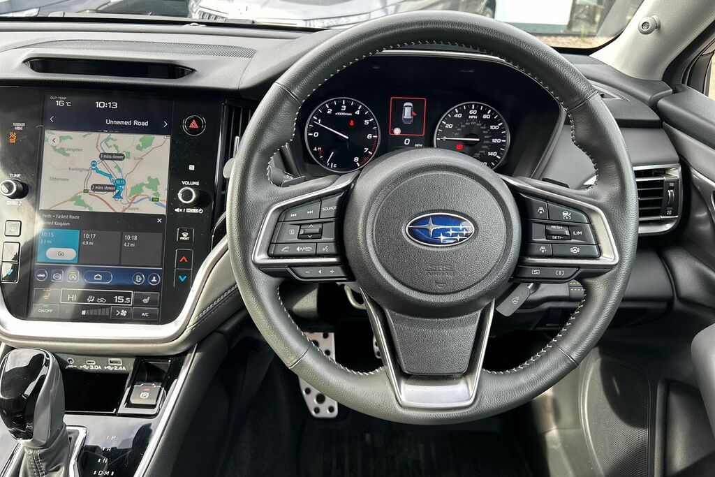 Subaru Outback Estate Black #13
