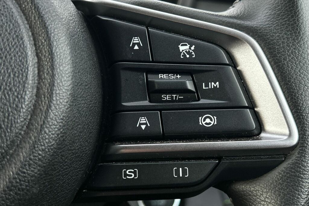 Subaru Outback Estate Black #25