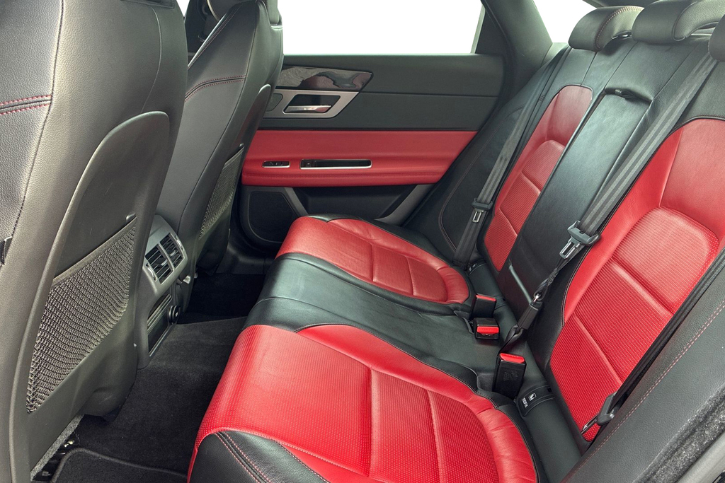 Jaguar XF I4 R-sport Black #4