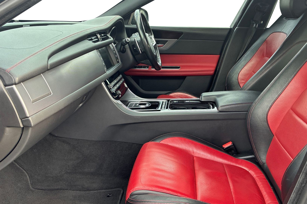 Jaguar XF I4 R-sport Black #3