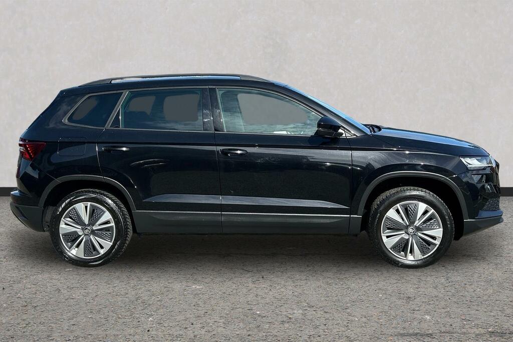 Skoda Karoq 1.0 Tsi Se Drive Black #4