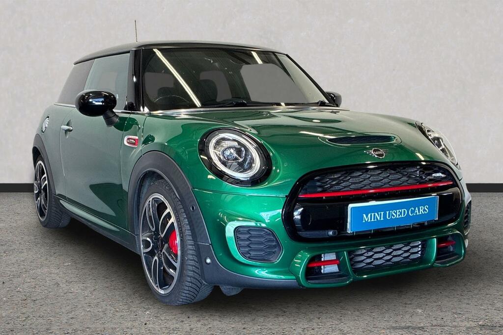 Mini Hatch John Cooper Works Green
