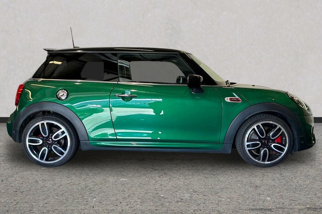Mini Hatch John Cooper Works Green #3