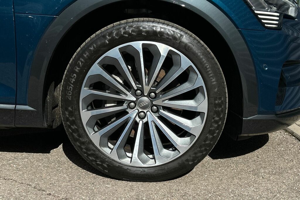 Audi E-tron 55 Quattro 300,00 Kw Blue #5