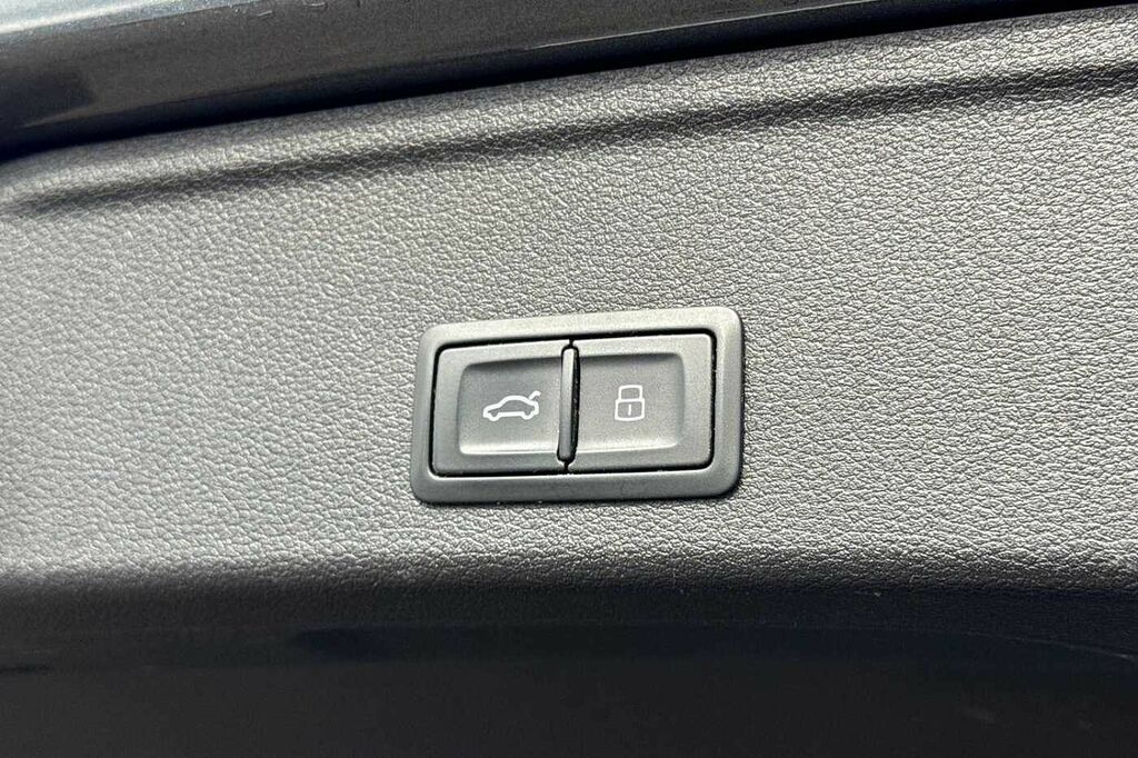 Audi A4 Avant 2.0 Avant Tdi S Line 148 Bhp Black #23