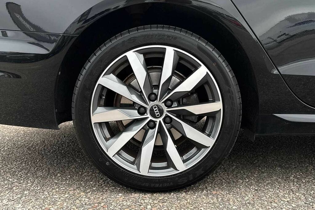 Audi A4 Avant Avant Sport Edition 40 Tdi Quattro 204 Ps S Tronic Black #5