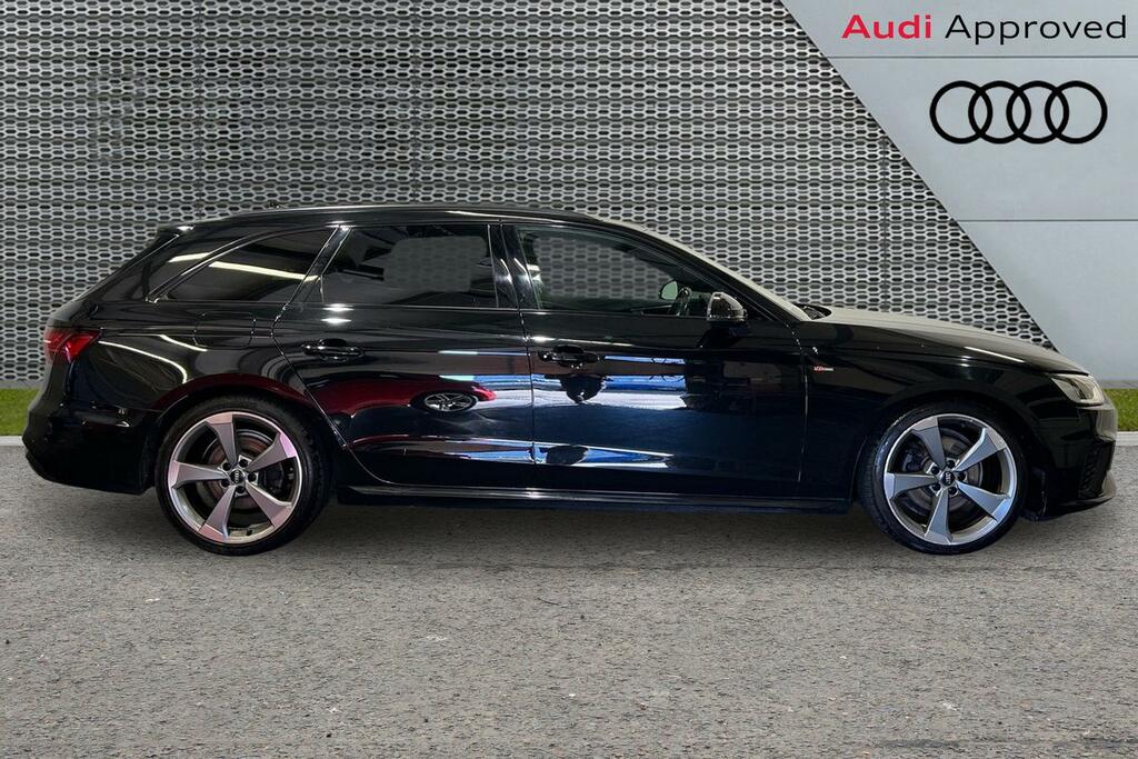 Audi A4 Avant Avant Black Edition 35 Tfsi 150 Ps S Tronic Black #4