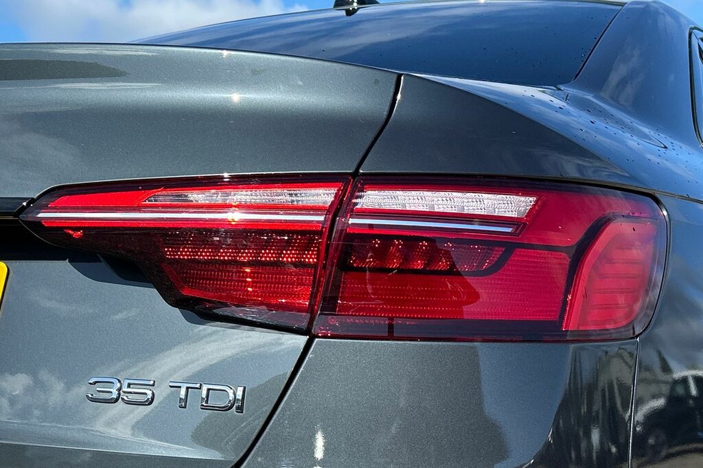 Audi A4 35 Tdi Black Edition S Tronic Blue #25