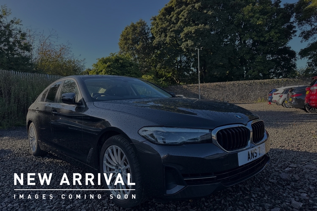 BMW 5 Series M Sport Black #1