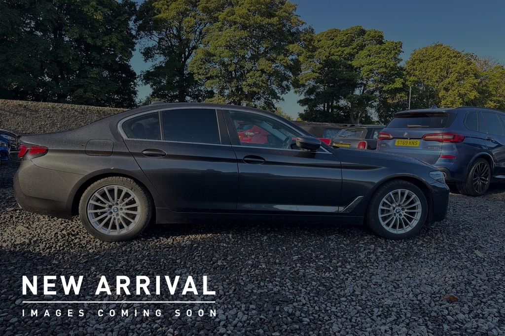 BMW 5 Series M Sport Black #4