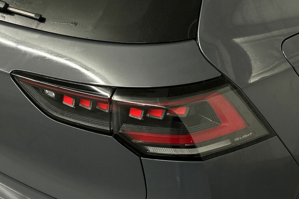 Volkswagen Golf 2.0 Tdi Match Red #19