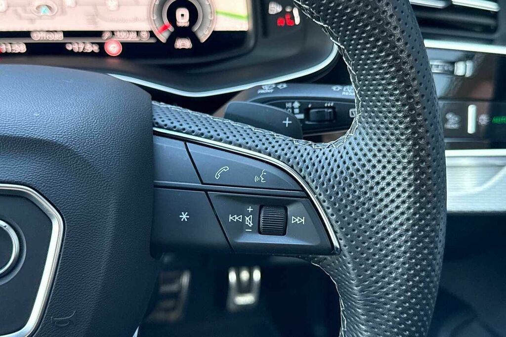 Audi Q8 55 Tfsi E Quattro Vorsprung Tiptronic Black #14