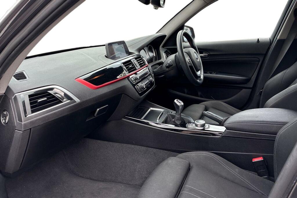 BMW 1 Series 1.5 118I Sport Hatchback Euro 6 Grey #2
