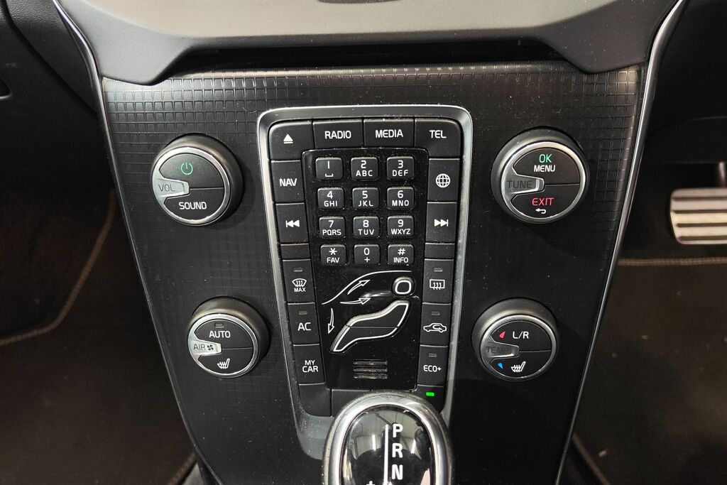 Volvo V40 T2 122 R-design Edition Black #14