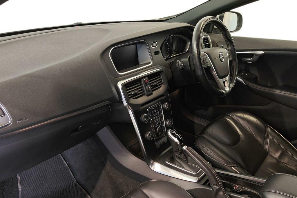 Volvo V40 T2 122 R Design Edition Geartronic Silver #2