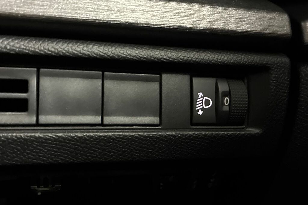 Citroen C5 X 1.2 Puretech 130 Sense Plus Eat8 Black #28
