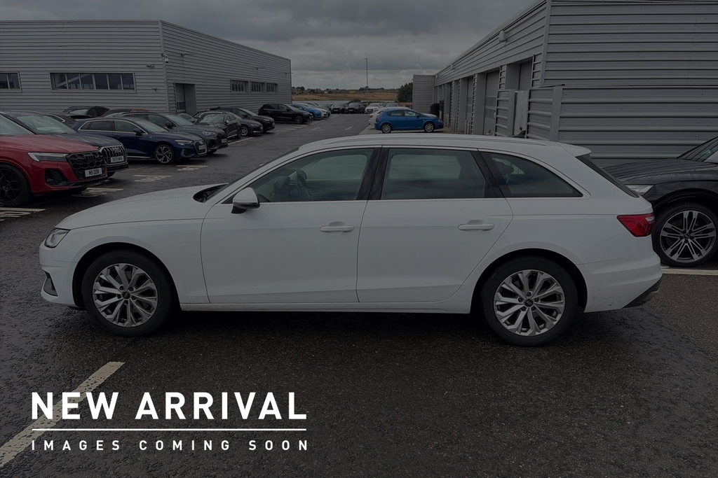 Audi A4 Avant Avant Technik 35 Tfsi 150 Ps S Tronic White #3