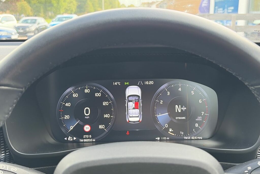 Volvo XC40 Recharge Core, Single Motor, Black #15