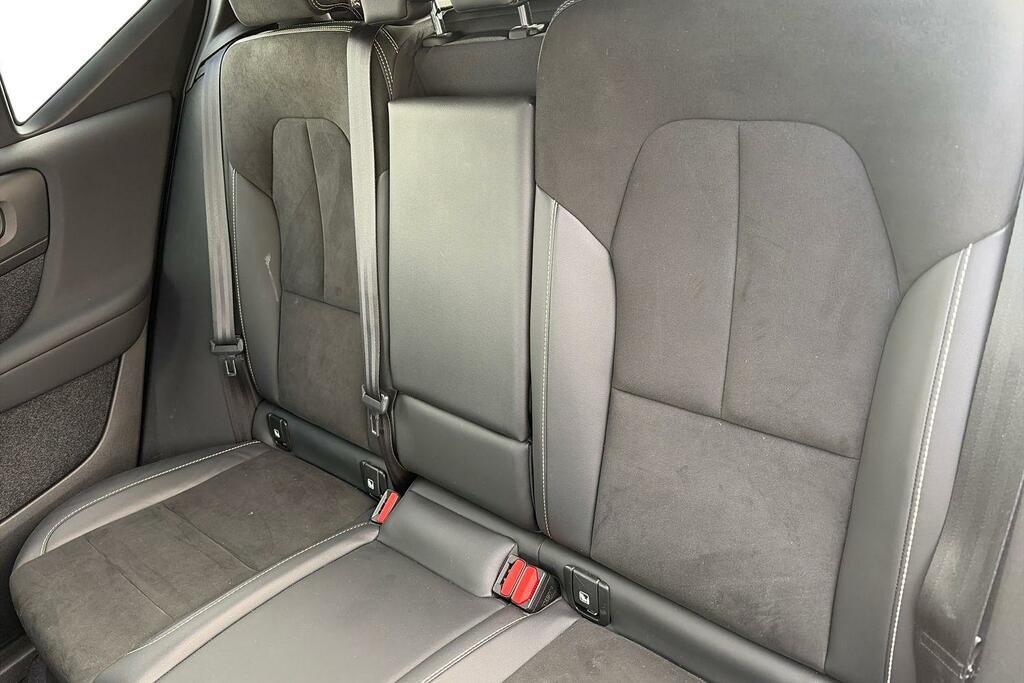 Volvo XC40 Recharge Core, Single Motor, Black #9